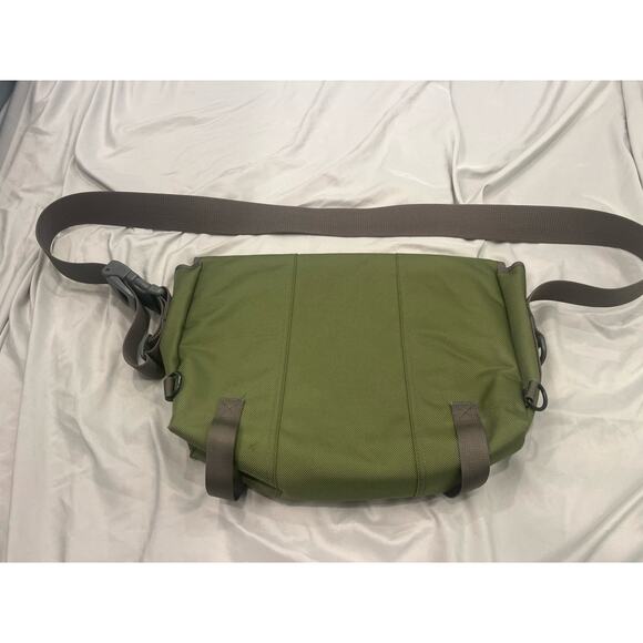 Timbuk2 Messenger Bag Size Medium Green & Black Shoulder Crossbody Bag 16x13 - Picture 2 of 4